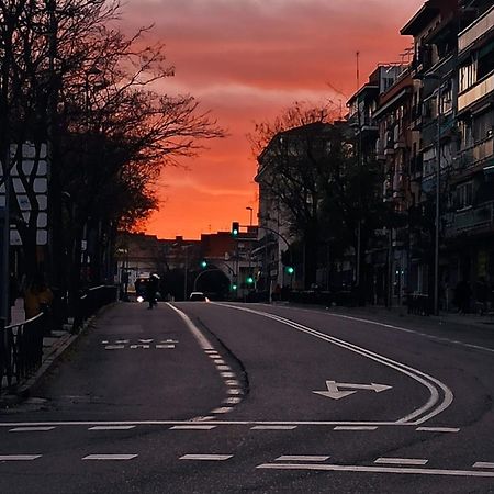 Appartamento Madera De Olmo Madrid Esterno foto